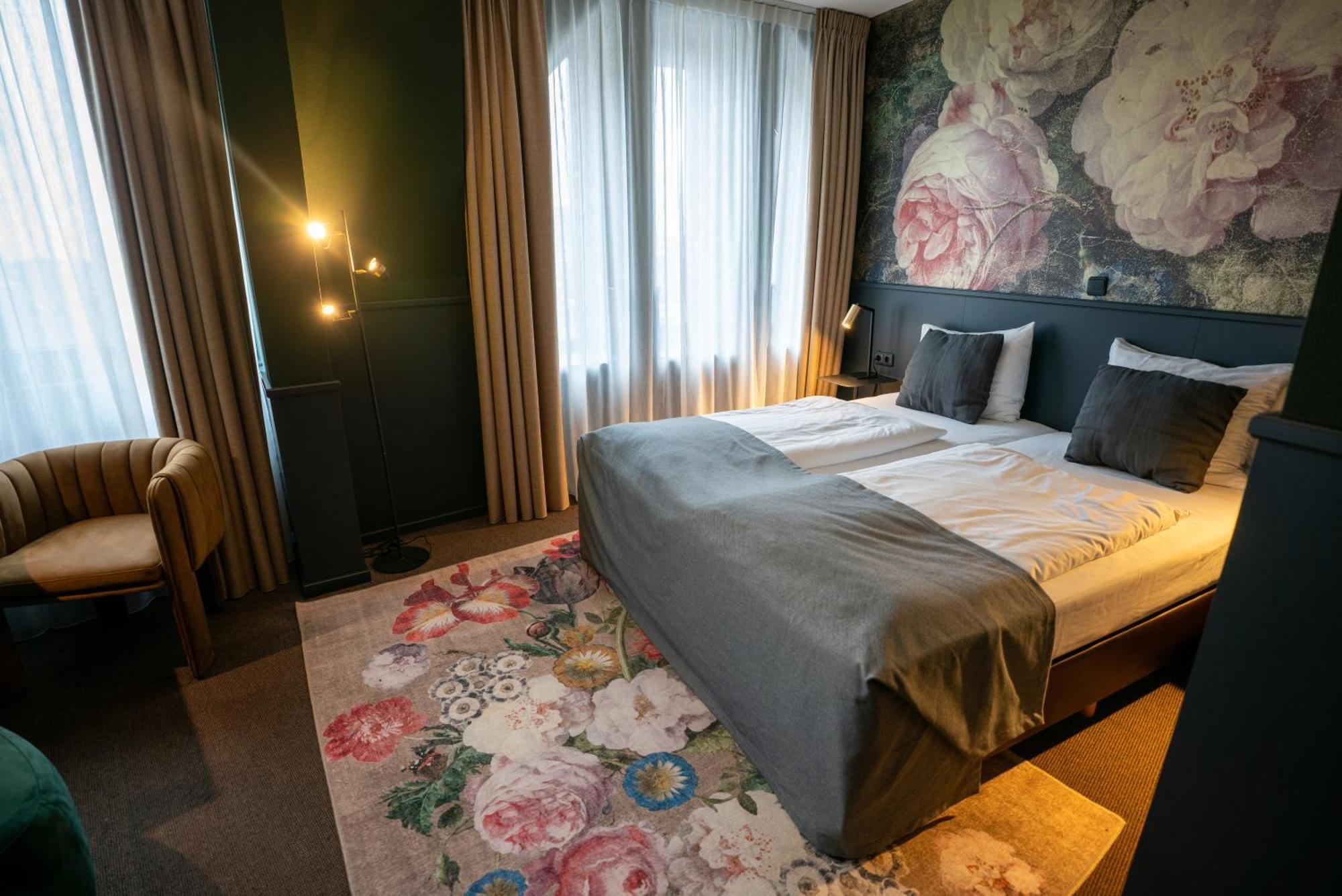 Stadshotel Χέερλεν Εξωτερικό φωτογραφία